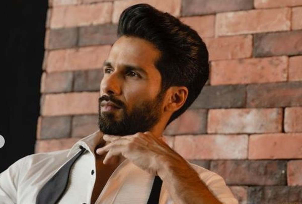 Shahid's witty reply to fan asking who's more difficult to handle, kids or wife