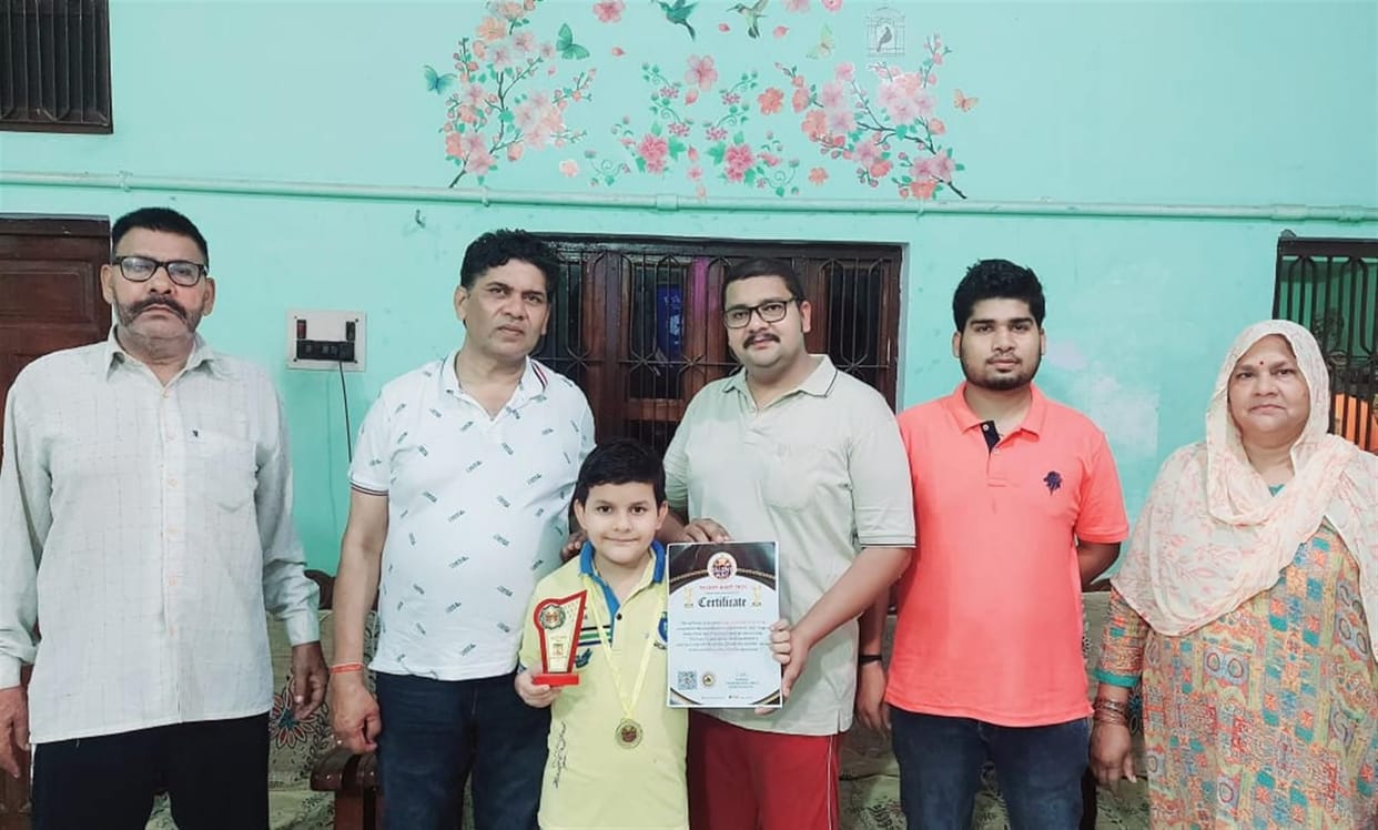 Hathras: Bhavnesh selected in Jackie Book of World Records