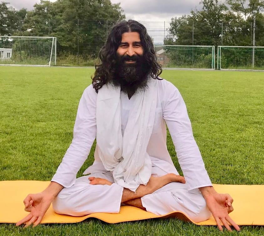 Yogi Shivakhanda of Bijnor is awakening the spirit of yoga abroad