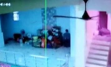 Thieves uprooted two donation boxes from Durga temple, imprisoned in CCTV
