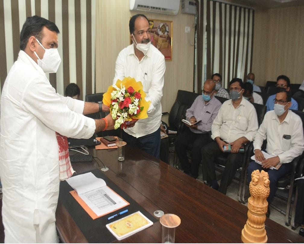 Smart City Project Varanasi primary school Rajghat will be very special Basic Education Minister dr satish dwivedi did Bhumi Pujan