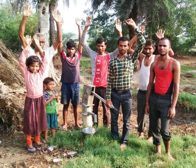 Demonstration demand to fix hand pump