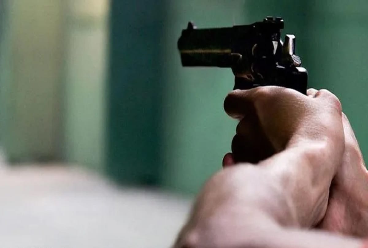 Boyfriend took girl away in Kaimur, firing on the boy's father
