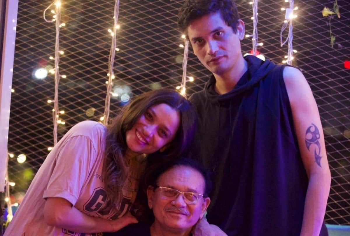 Ankita Lokhande can't get enough of boyfriend Vicky Jain see pics
