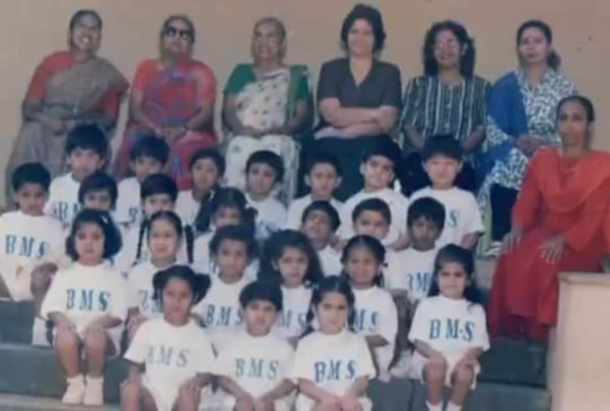 Sara Ali Khan Shares an unseen picture from her school days