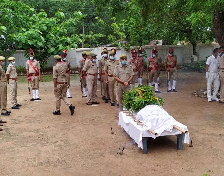 soldier posted in bandaskalinjer police station dies suspicious