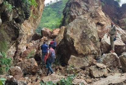 Uttarakhand Monsoon Rainfall News: Many Road Closed in Kumaun due to heavy landslide photos