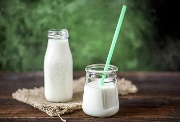 Health Tips:सर्दियों में दूध में इन चीजों को मिलाकर करें सेवन, शरीर रहेगा  गर्म और बीमारियां भी होंगी दूर - Consume These Things Mixed With Milk In  Winter Body Will Remain Warm,