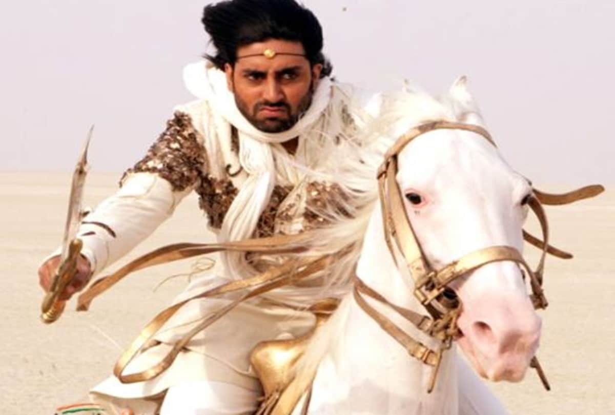 Humshakals to coolie number one bollywood films with bad script earned crore on the box office