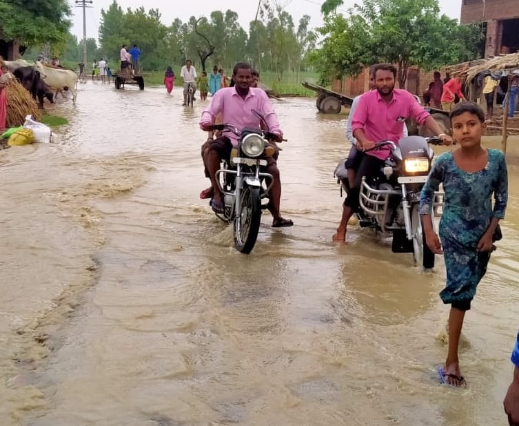 Thousands of bighas of crop wasted in Salempur Khadar