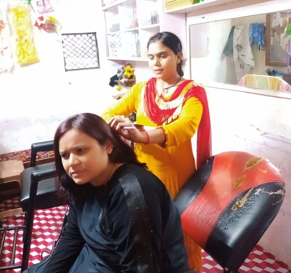House to house running from the income of beauty parlor