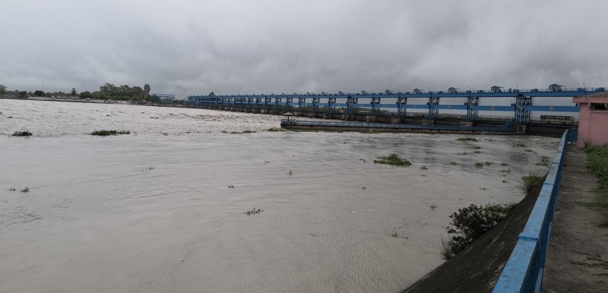Ganga in spate in Muzaffarnagar, crops submerged due to breach of embankment