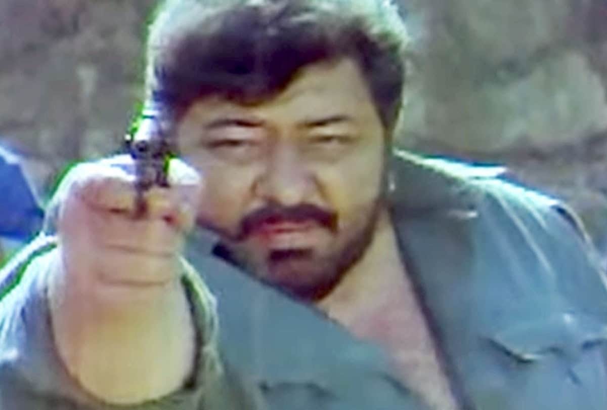 amjad khan had an accident on his way to goa amitabh bachchan signed the papers in hospital
