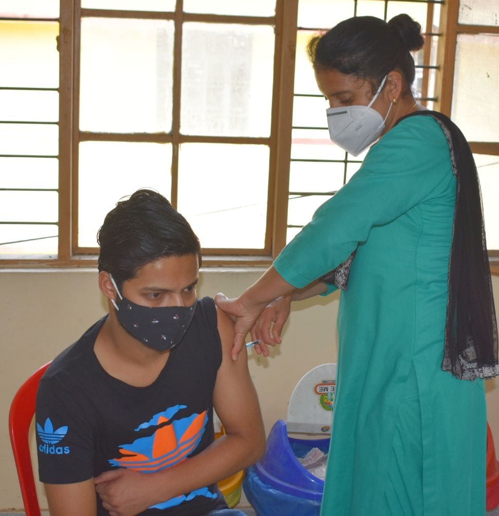 corona vaccination in bilaspur