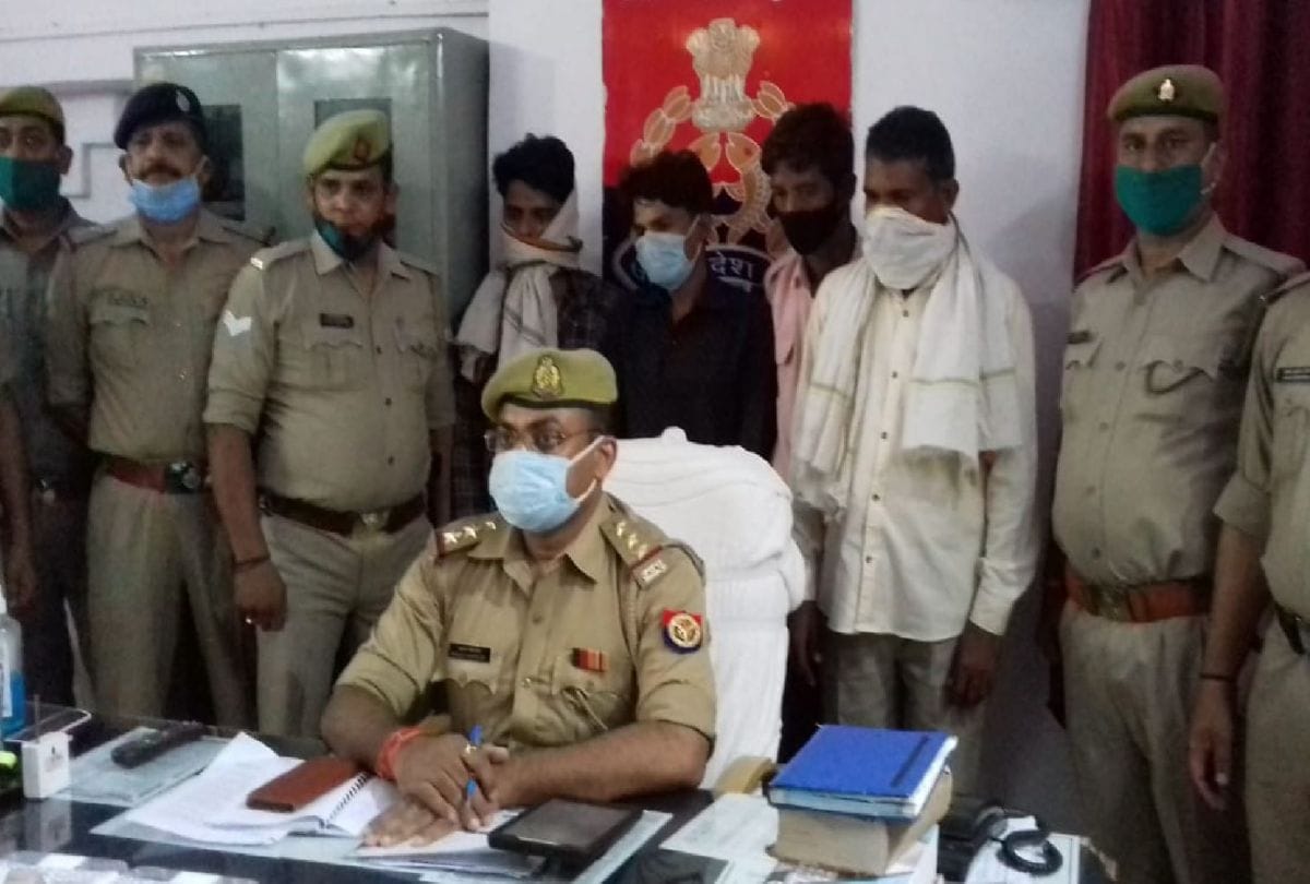 thre thieves arrested for stealing in special trains by making reservation in agra