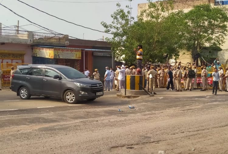 Farmers Protested against BJP Leader Babita Phogat in Charkhi Dadri of Haryana