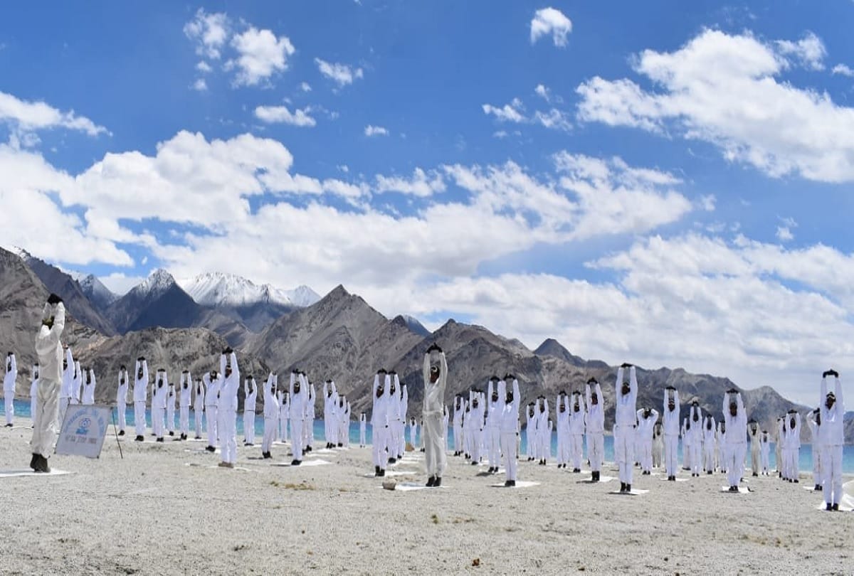 International Yoga Day ITBP personnel performs yoga in Ladakh and Pangong lake