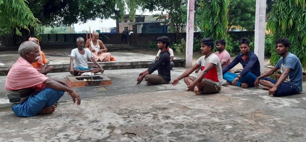 International Yoga Day: People from house to house in Chandauli did yoga to stay healthy