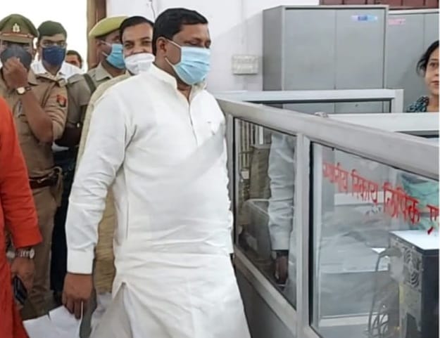 DSO,etawah news,social welfare officer,found missing,mp mercury rises
