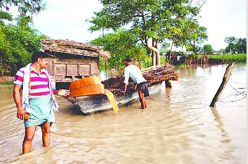 Flood threat: 42 outposts to be built, list of divers is being prepared