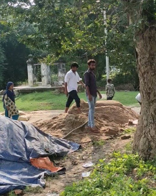 Fighting, firing, five people including woman injured in Panchayat