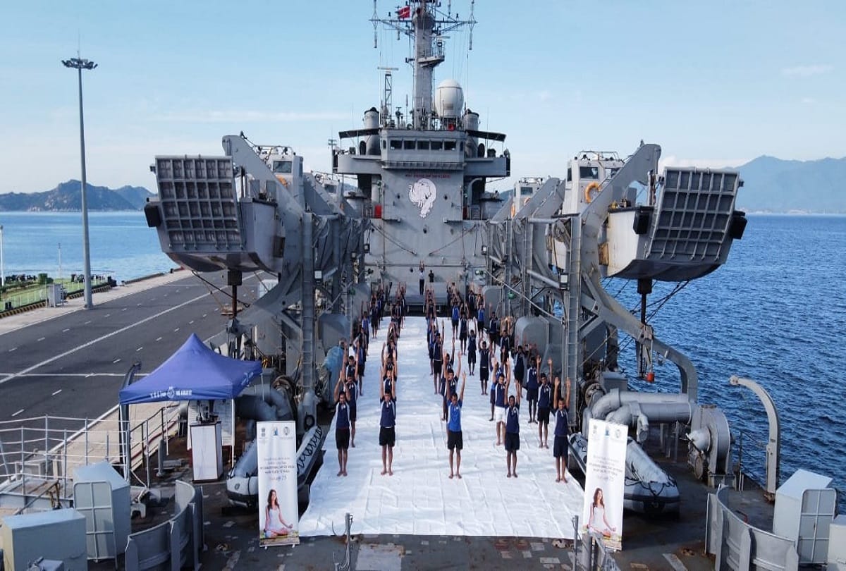 Indian Navy Agniveer MR, SSR Recruitment 01/2023 registration deadline deferred till Dec 28 Know all Details N
