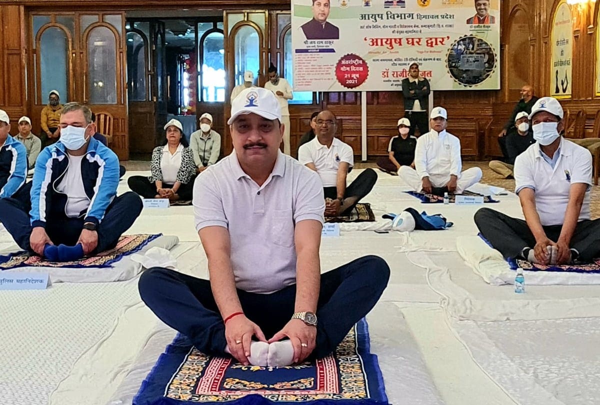 international yoga day 2021: fifty thousand people performed surya namaskar in himachal pradesh