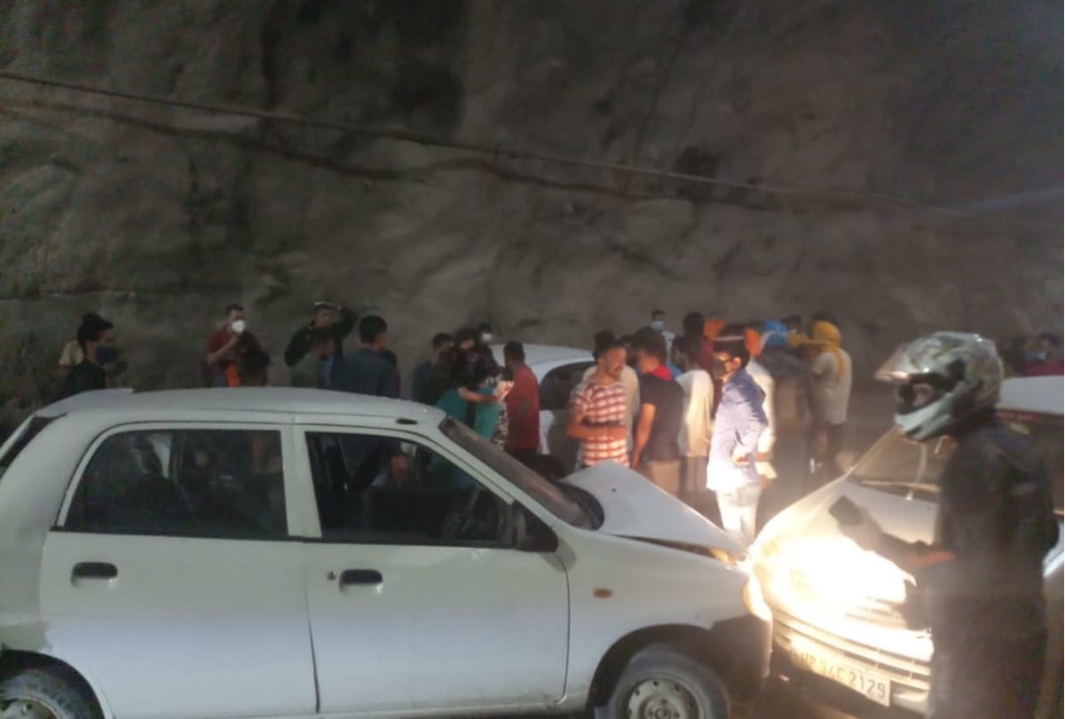 Himachal News: two killed in car accident in mandi himachal pradesh