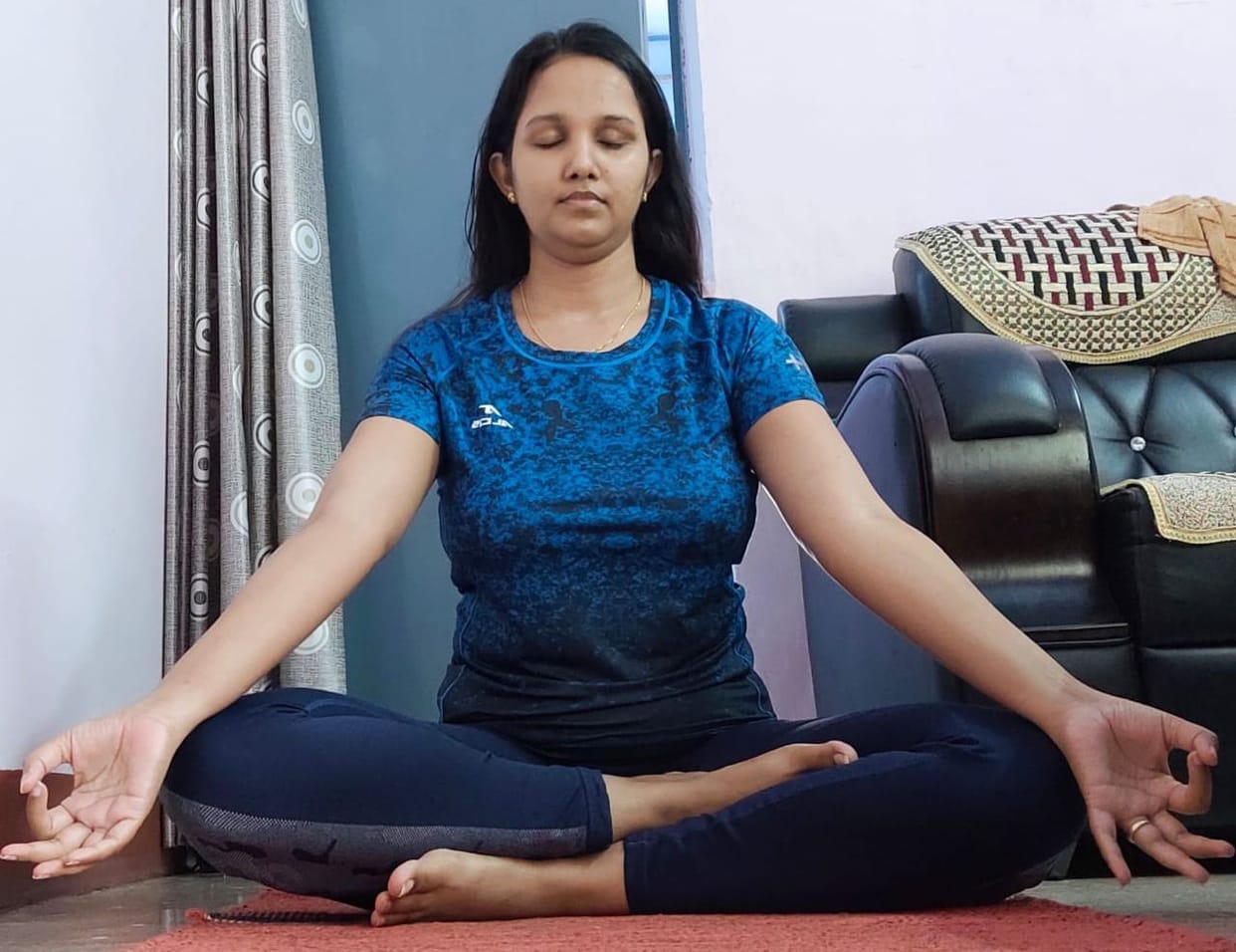 Three lakh people took a pledge to get rid of diseases by doing yoga