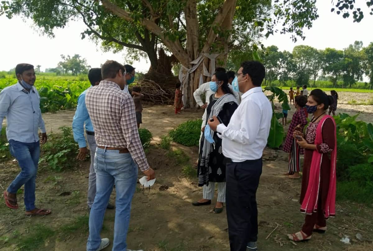 Villagers hide in sugarcane farms for fear of vaccination in kasganj