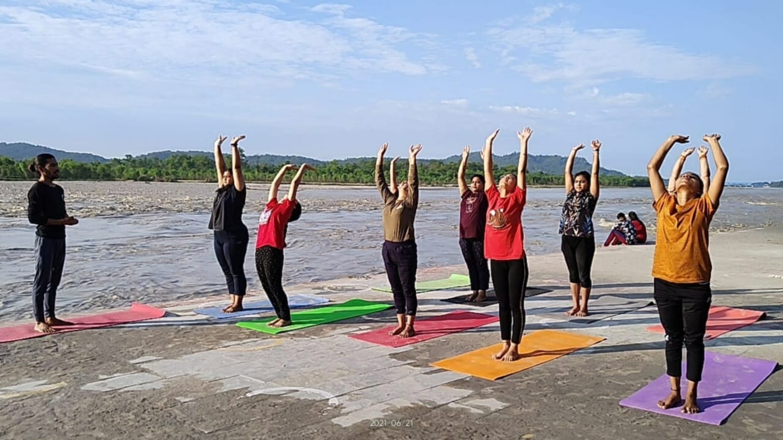 international yoga day 2021 : in uttarakhand minister and small children does yoga, watch photos