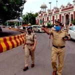 सुरक्षा का जायजा लेते अधिकारी।