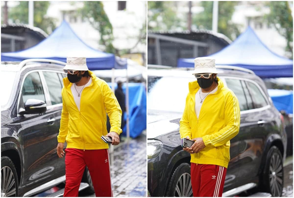 Ranveer Singh resumes shooting for his upcoming film spotted arriving on the sets
