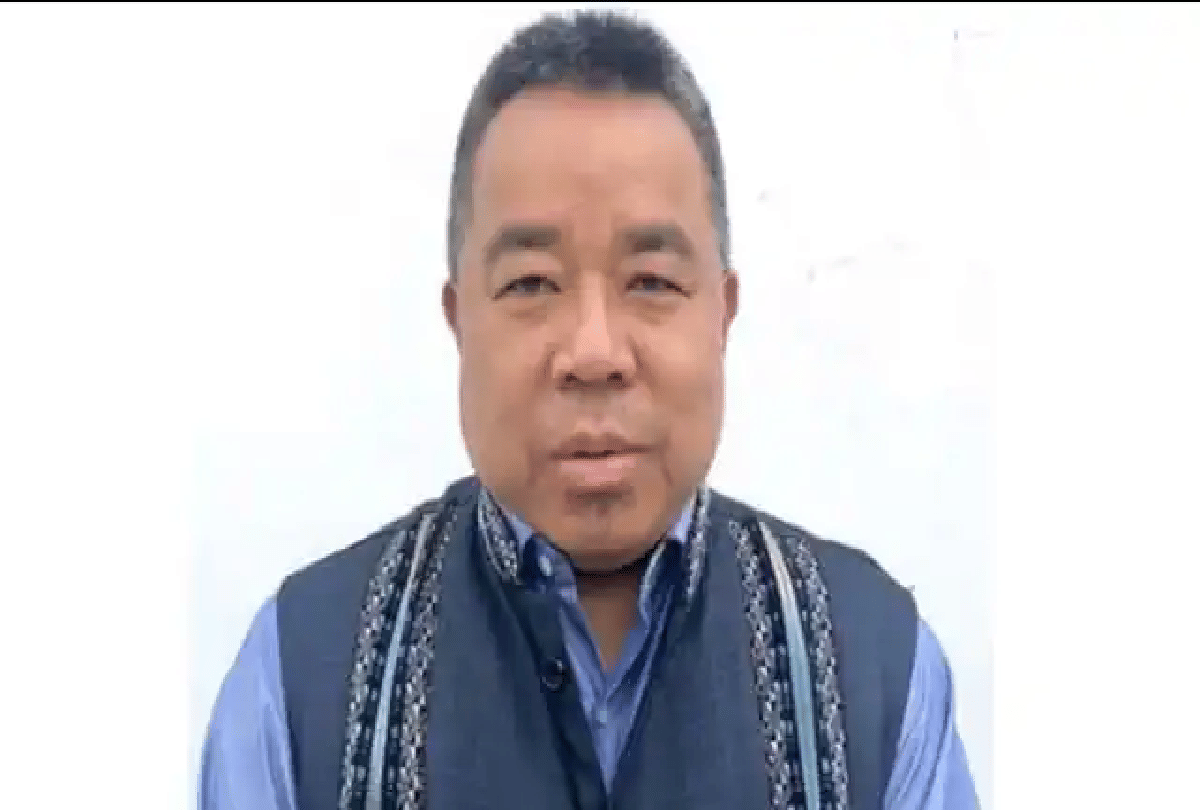 Mizoram minister annouces 1 lakh rupees cash prize to a living parent for the highest number of children