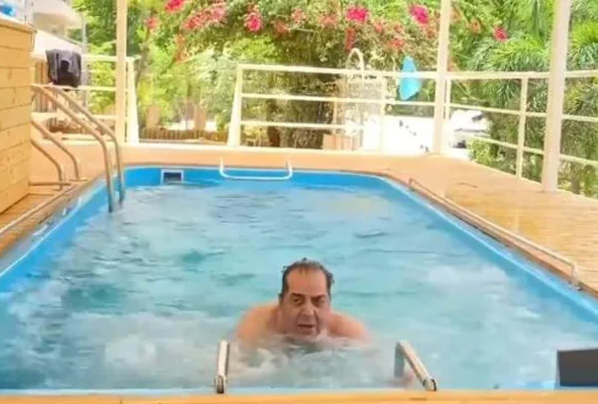 Dharmendra Does Water Aerobics At His Swimming Pool Shares Video On Social Media
