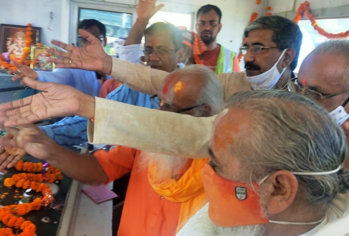 Baching plant three inaugrated in Ayodhya for construction of Ram temple.
