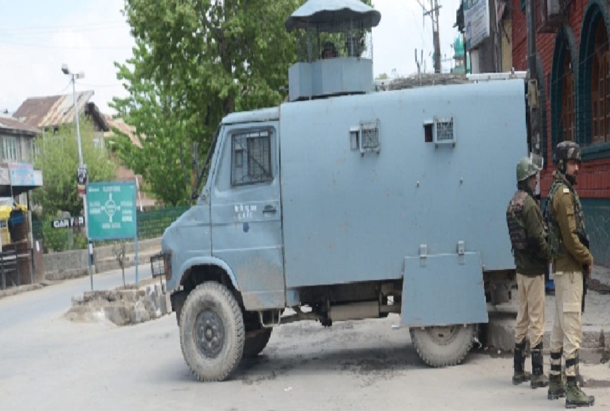 Terrorist attack Terrorists hurled grenade at joint team of security forces in downtown