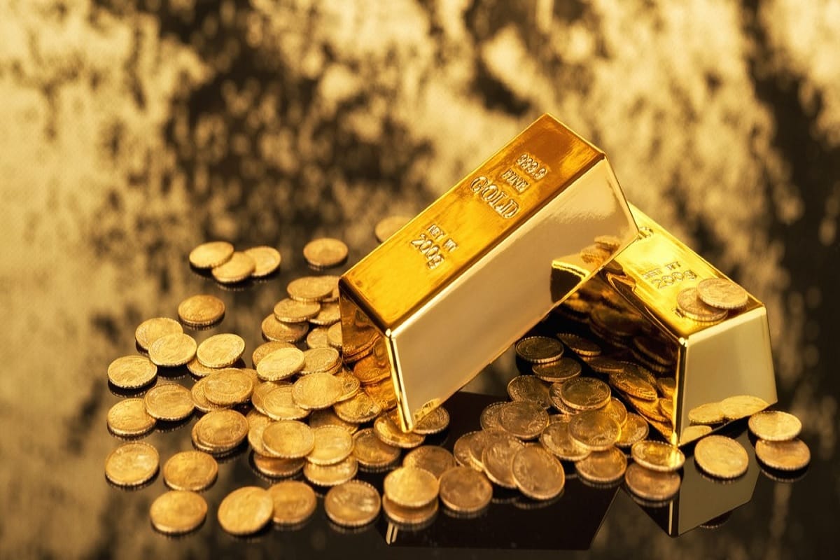 Gold became cheaper by 402 rupees today, silver fell by 528 rupee