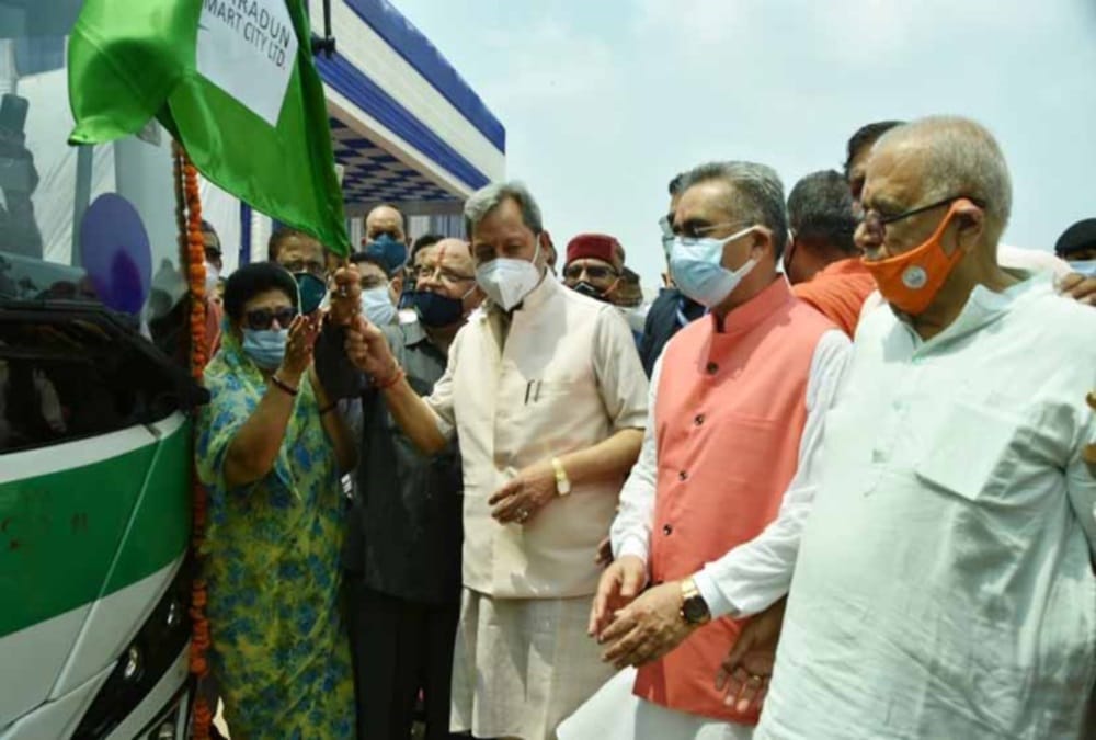 Dehradun News: CM Tirath singh rawat flagged off for air-conditioned electric buses For Raipur to Selaqui route