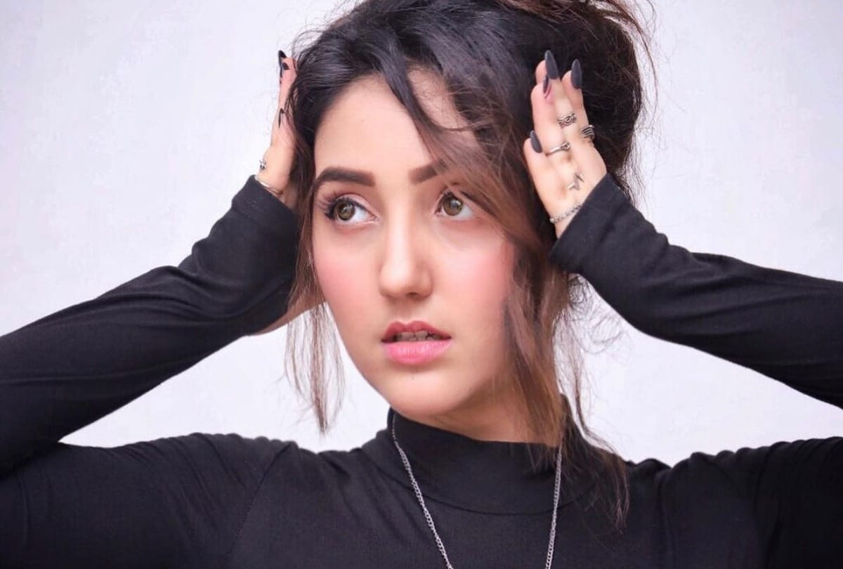 Social Media User Troll Ashnoor Kaur For Giving kissing scene on screen she said change your cheap mentality