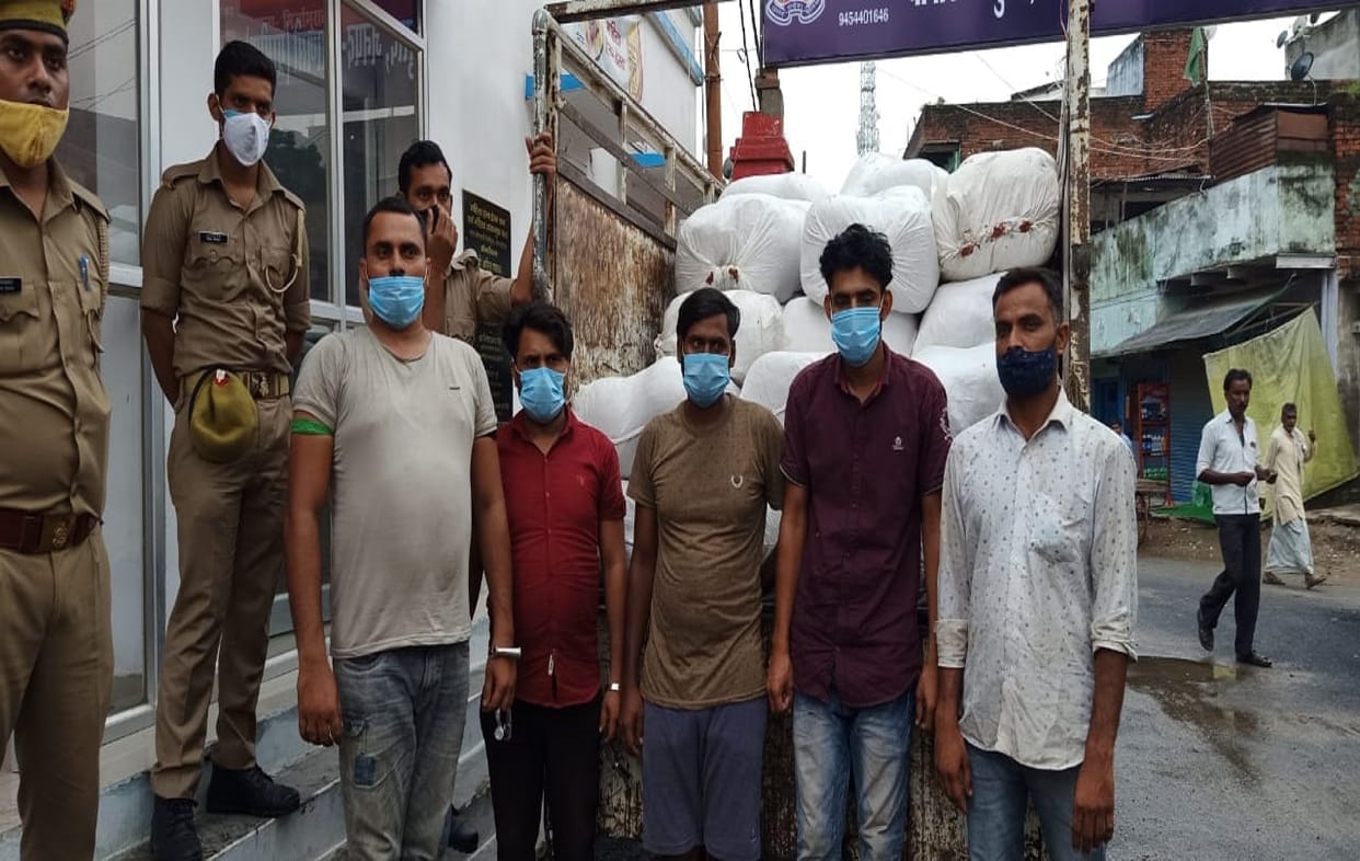 Smugglers busted many secrets more than Ten quintals of ganja recovered from containers with fake number plates  cannabis smuggling network spread from Andhra Pradesh to UP