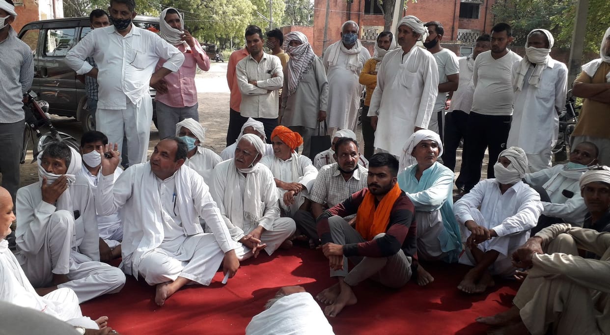 Farmers wandering for connection for two years created a ruckus