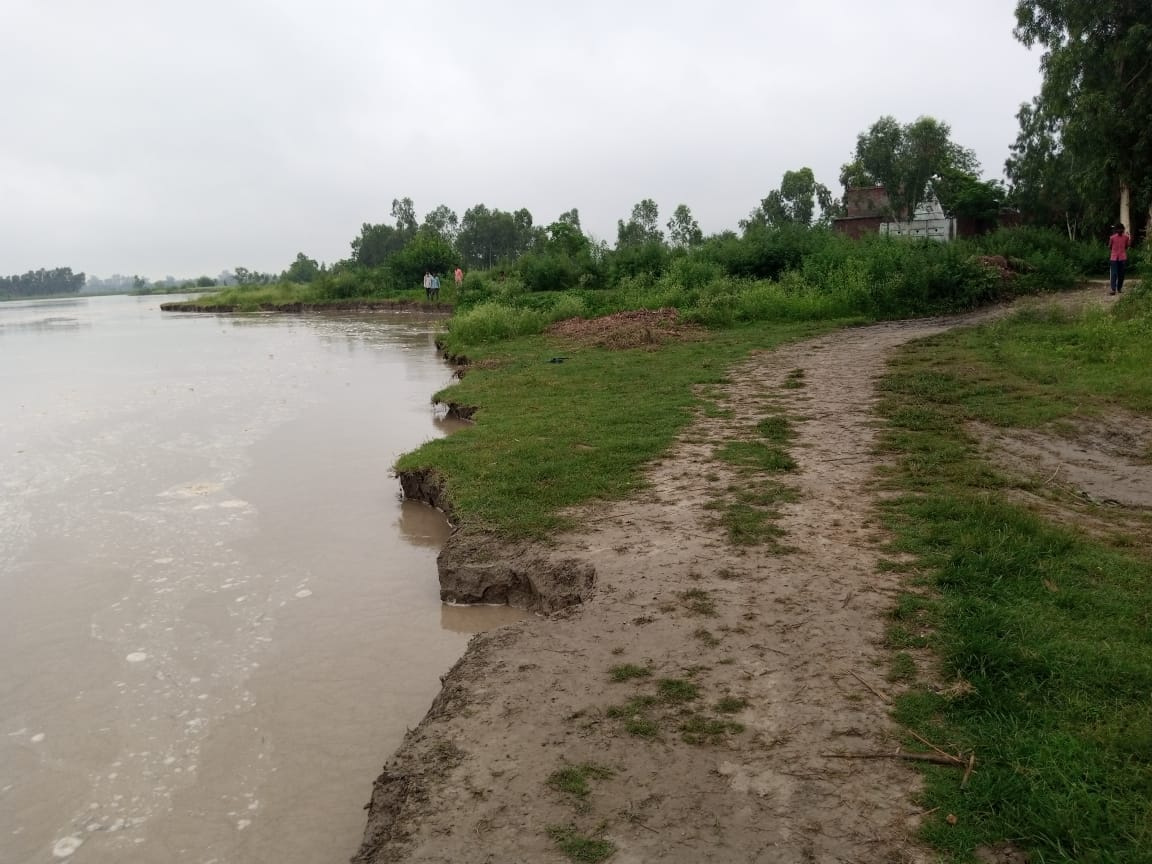 Two and a half lakh cusecs of water left in the Ganges