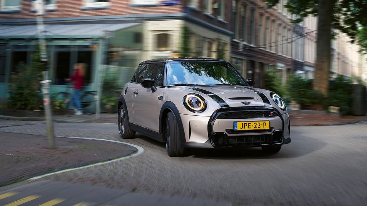 MINI launched three cars in India all-new MINI 3-Door Hatch MINI Convertible and MINI John Cooper Works Hatch Know the price features specifications of All-new MINI range launched in India