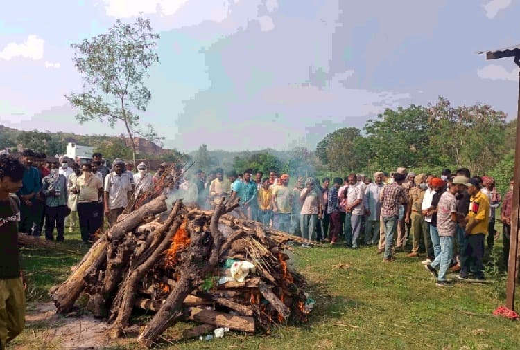 Last rites of Suchcha Singh performed under the supervision police