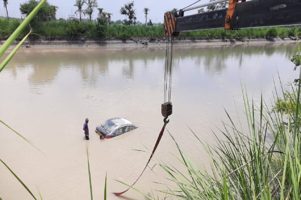 UP News: Two people were died by drowned in the canal and now the body and car have been found in river at Muzaffarnagar