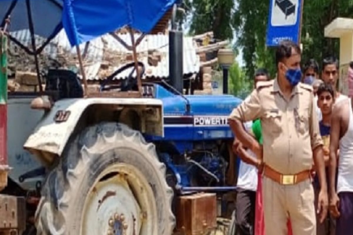 A girl child has crushed to death by a tractor in Nagal area of Saharanpur