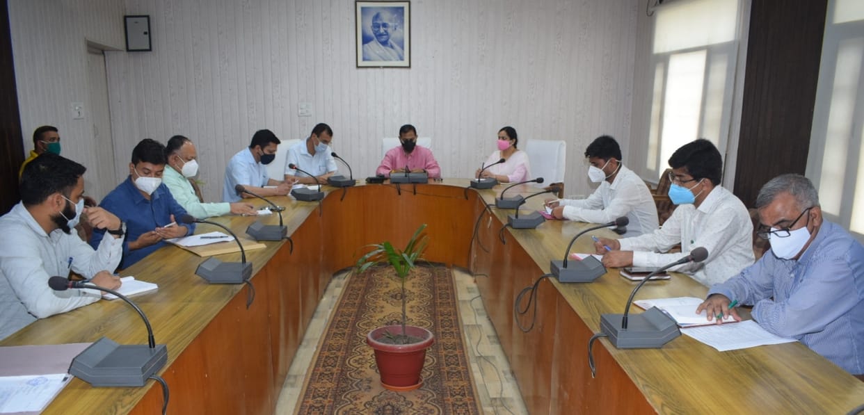 meeting on water saving issue