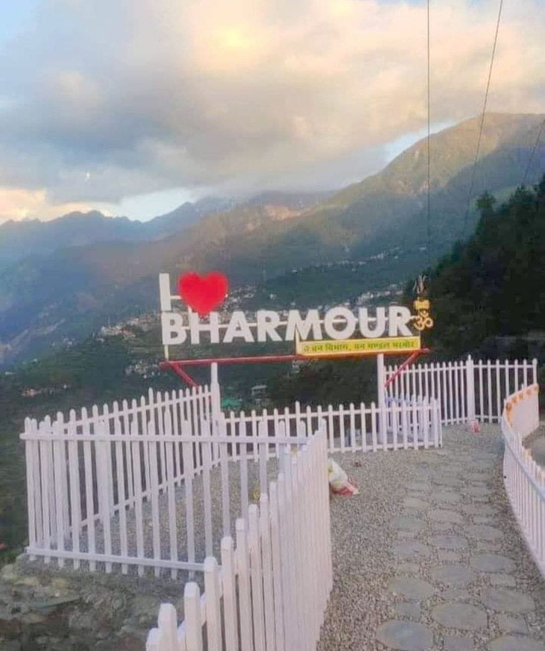 bHARMAUR selfi point installed