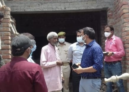 Plaster, kibar, window work was not done in Prime Minister's residences found incomplete
